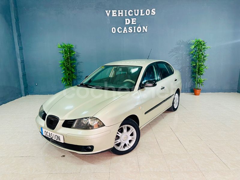 Beige Usado 2007 Seat Cordoba Reference Berlina | 2999 € (Precio justo) - Imagen 1/4