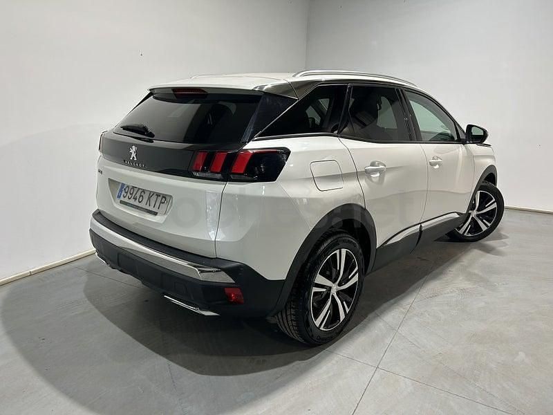 Usado Peugeot 3008 Allure 130 CV (95 kW) 2019 Blanco SUV