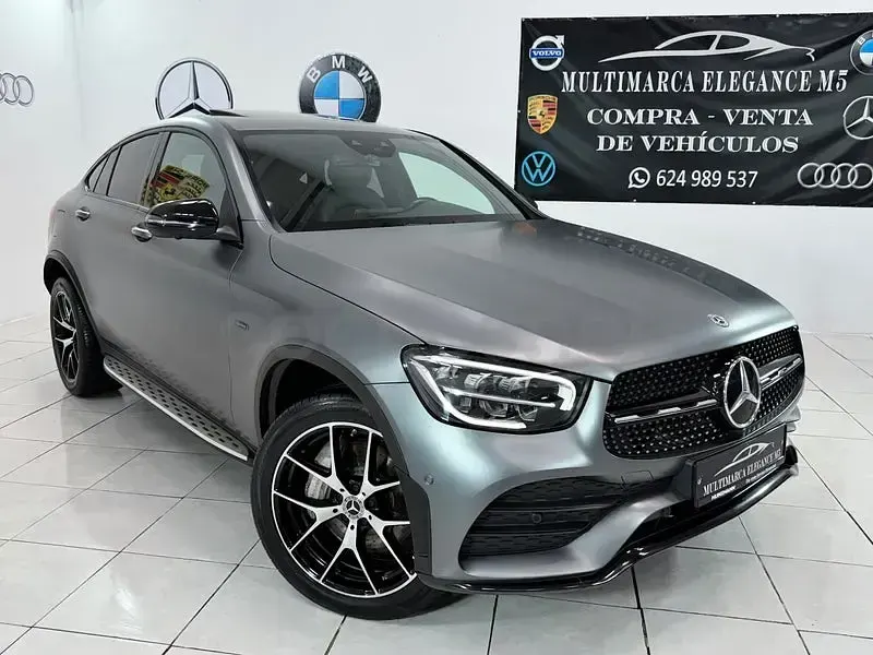 Usado Mercedes GLC300e 320 CV (235 kW) 2021 Gris / plata SUV