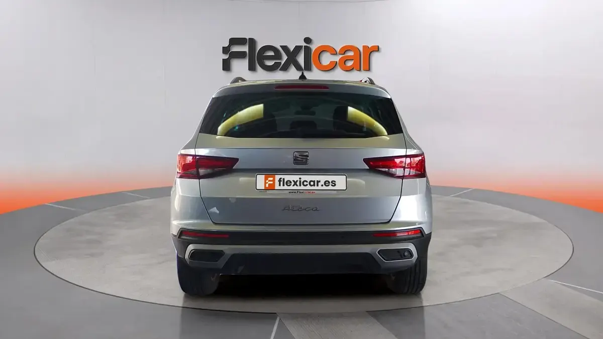 Usado Seat Ateca Style 150 CV (110 kW) 2023 Gris SUV