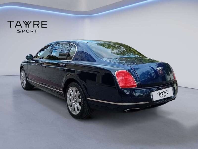 Usado Bentley Continental Flying Spur Mulliner 625 CV (459 kW) 2010 Azul Berlina