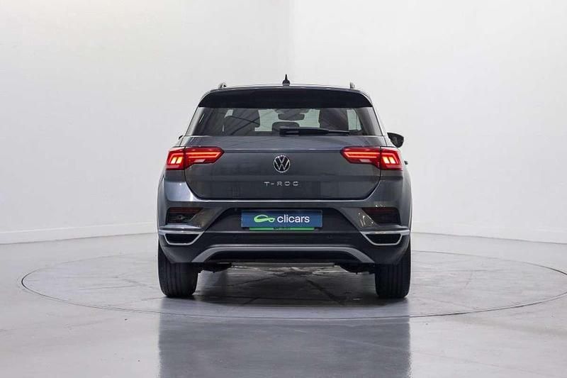 Usado VW T-Roc Advance 150 CV (110 kW) 2021 Gris SUV