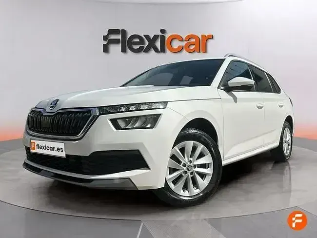 Usado Skoda Kamiq Ambition 110 CV (80 kW) 2023 Blanco SUV