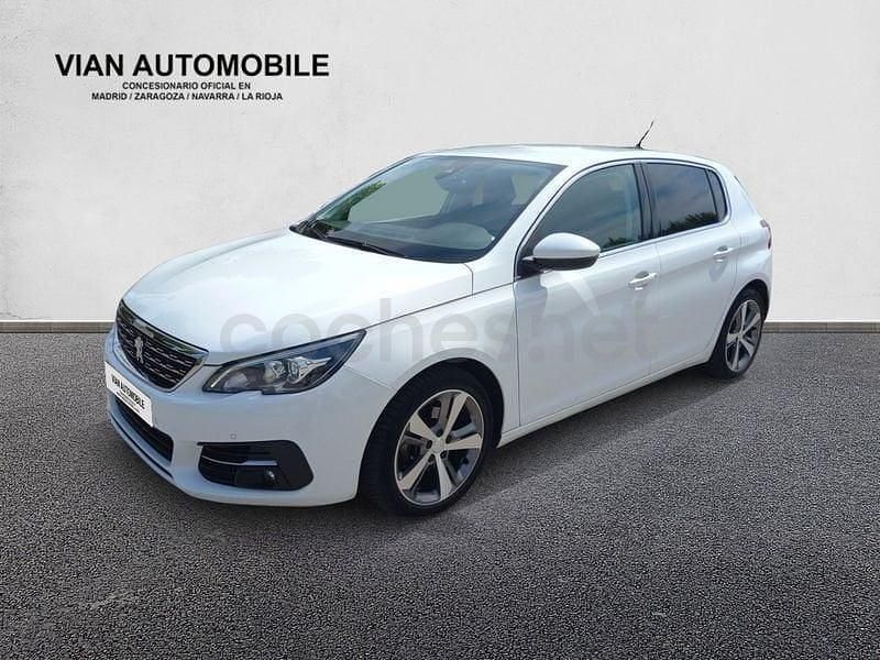 Usado Peugeot 308 Allure 130 CV (95 kW) 2018 Blanco Berlina