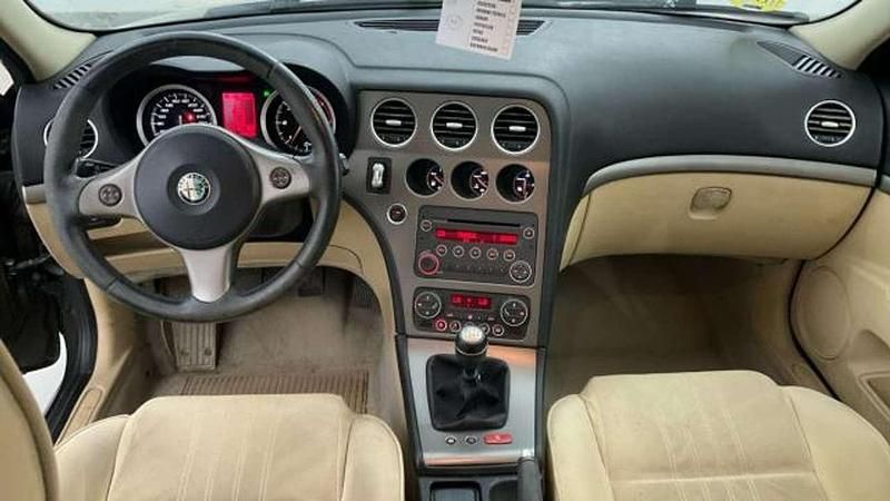 Usado Alfa Romeo 159 150 CV (110 kW) 2008 Marrón Berlina