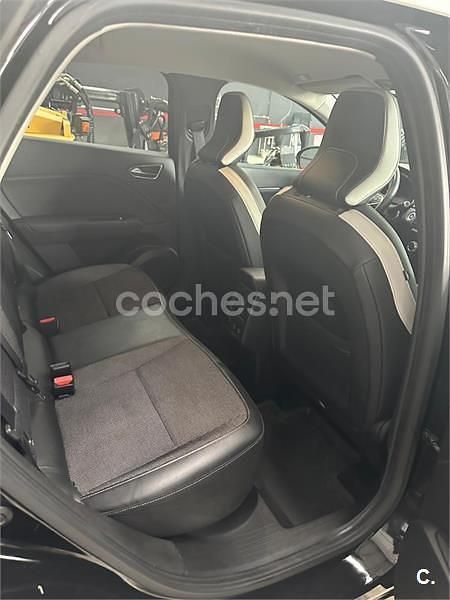 Usado Renault Captur Zen 110 CV (80 kW) 2019 Negro SUV