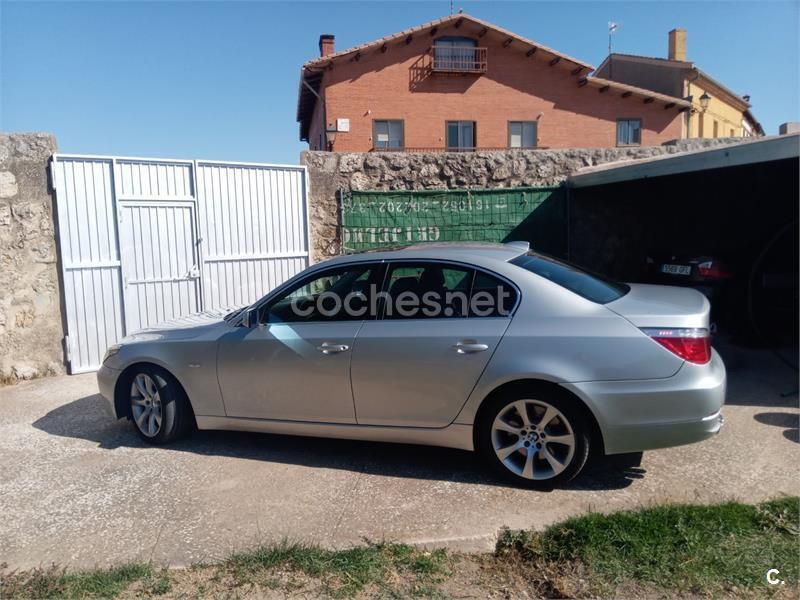 Gris / plata Usado 2008 BMW 535 Berlina | 9990 € - Imagen 1/4