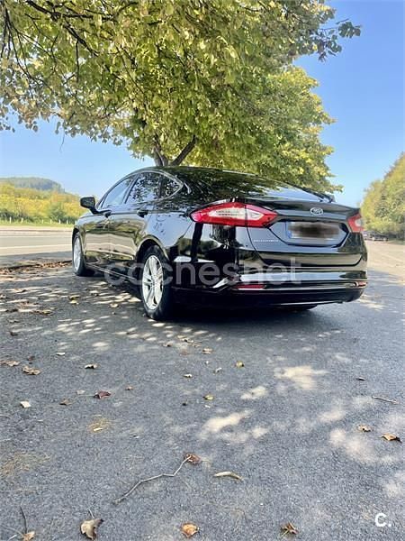 Usado Ford Mondeo Titanium 150 CV (110 kW) 2017 Negro Berlina