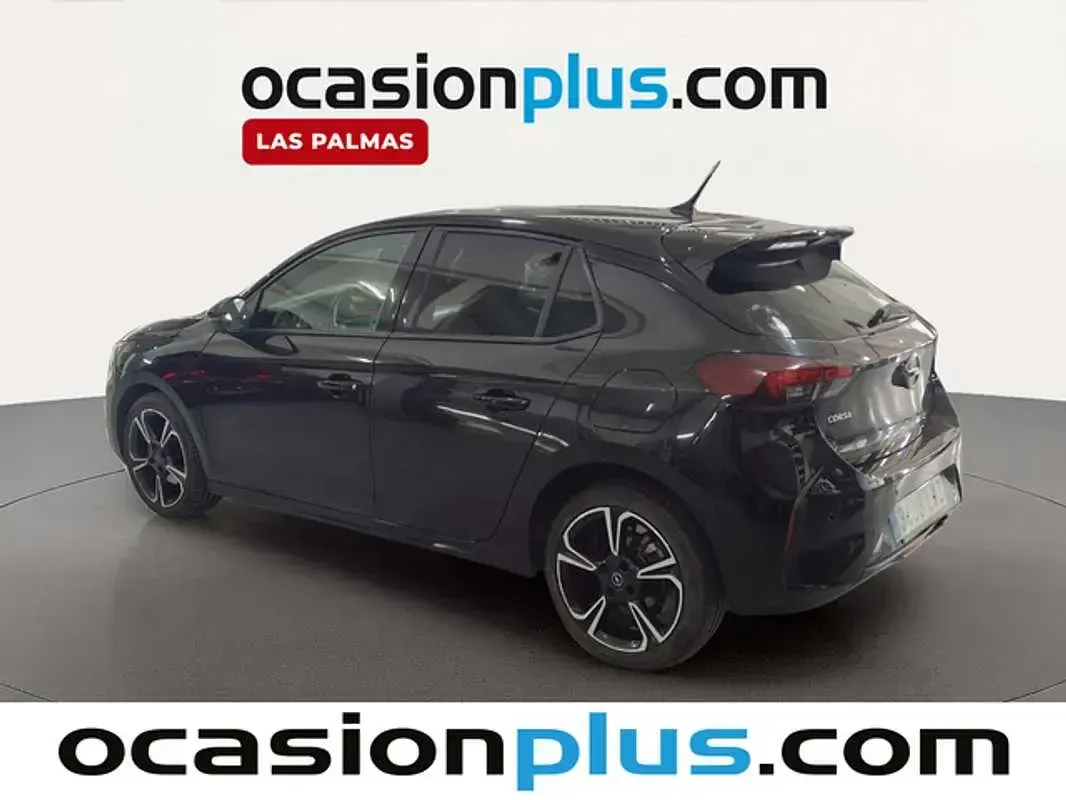 Usado Opel Corsa GS Line 131 CV (96 kW) 2022 Negro Utilitario