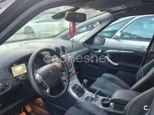 Usado Ford S-MAX Titanium 140 CV (102 kW) 2008 Negro Monovolumen