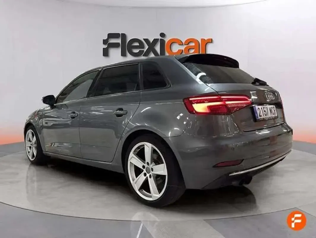 Usado Audi A3 184 CV (135 kW) 2017 Gris Utilitario