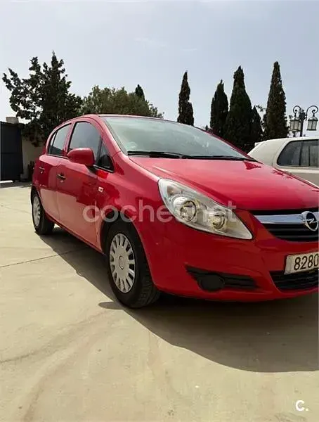 Usado Opel Corsa Cosmo 80 CV (58 kW) 2009 Rojo Utilitario