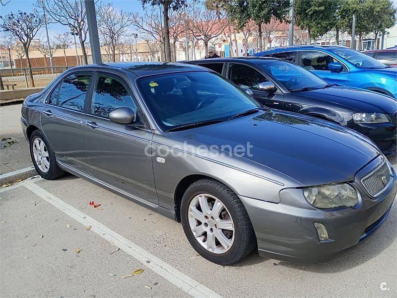 Usado Rover 75 131 CV (96 kW) 2005 Gris / plata Berlina
