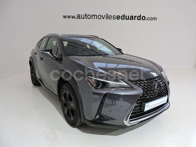 Usado Lexus UX Business Edition 184 CV (135 kW) 2023 Gris / plata SUV