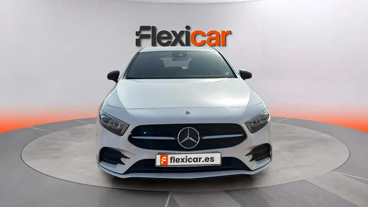 Usado Mercedes A180 116 CV (85 kW) 2021 Blanco Berlina