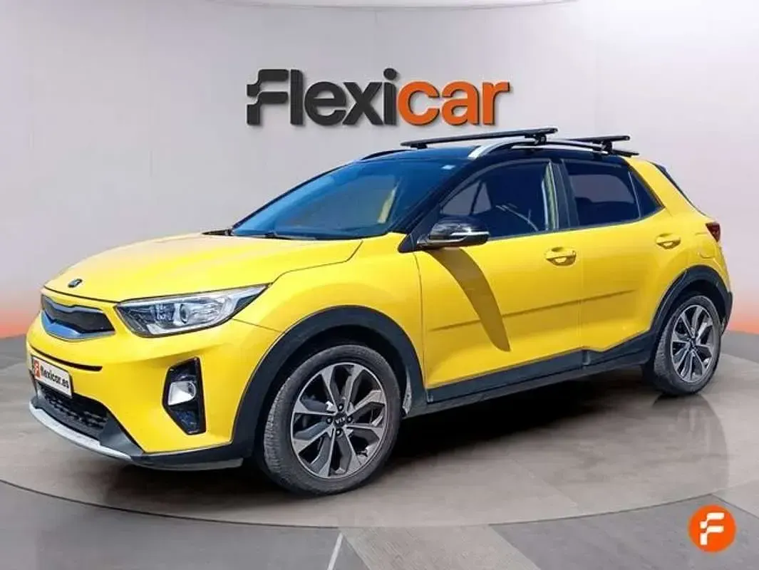 Usado Kia Stonic 120 CV (88 kW) 2018 Amarillo SUV