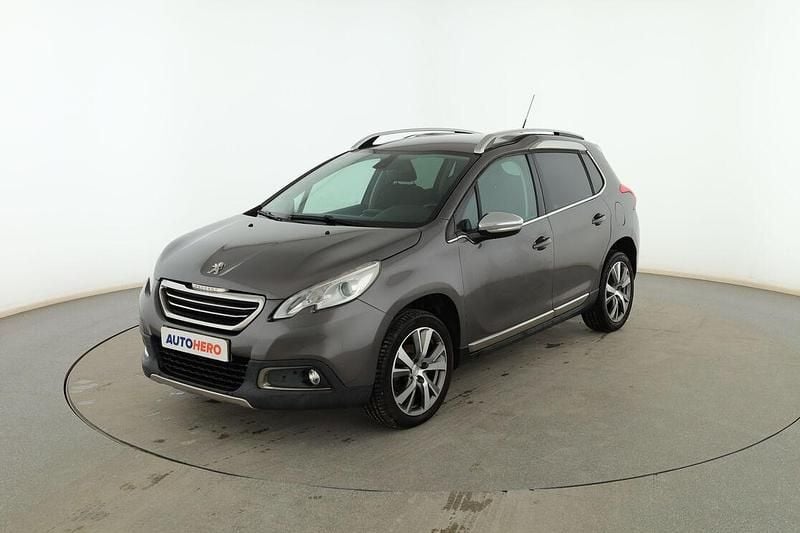 Usado Peugeot 2008 Allure 92 CV (67 kW) 2015 Gris SUV