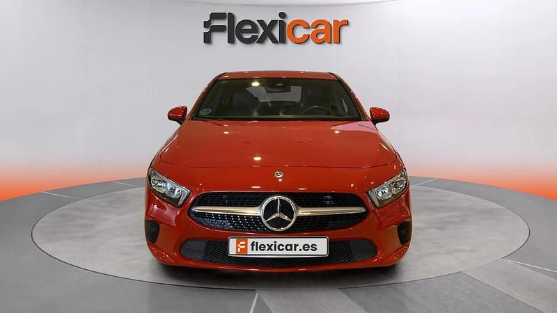 Usado Mercedes A200 150 CV (110 kW) 2019 Rojo Utilitario