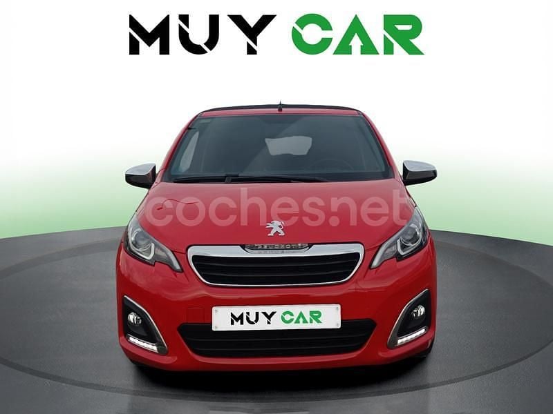 Usado Peugeot 108 Collection 82 CV (60 kW) 2018 Rojo Utilitario