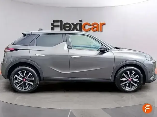 Usado DS Automobiles DS3 Crossback Performance 130 CV (95 kW) 2023 Gris SUV