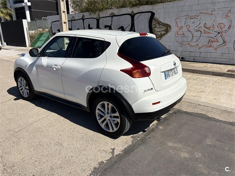 Używany Nissan Juke Acenta 110 KM (80 kW) 2012 Biały SUV