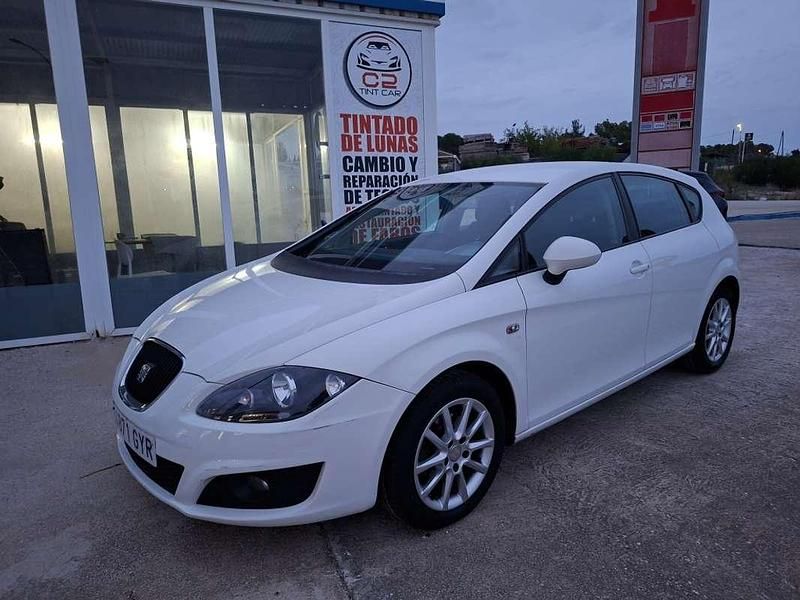 Usado Seat Leon Reference 105 CV (77 kW) 2010 Utilitario