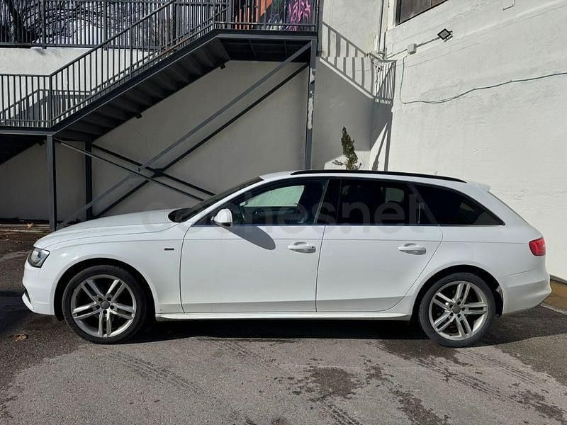 Usado Audi A4 S-Line 150 CV (110 kW) 2015 Blanco Familiar