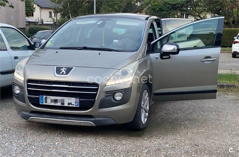 Beige Usado 2013 Peugeot 3008 Berlina | 6800 € (Buen precio) - Imagen 1/3