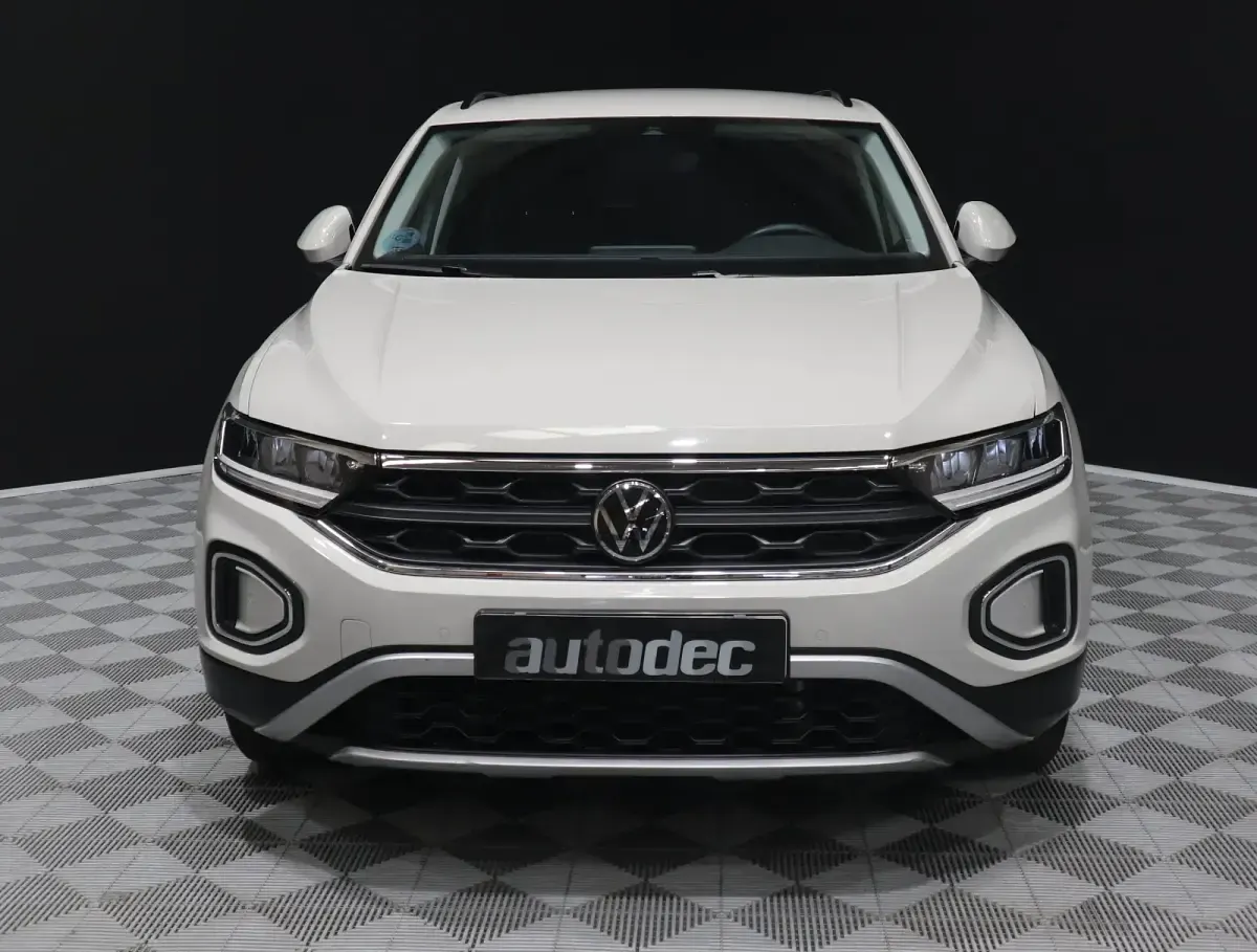 Usado VW T-Roc Life 150 CV (110 kW) 2023 Blanco SUV