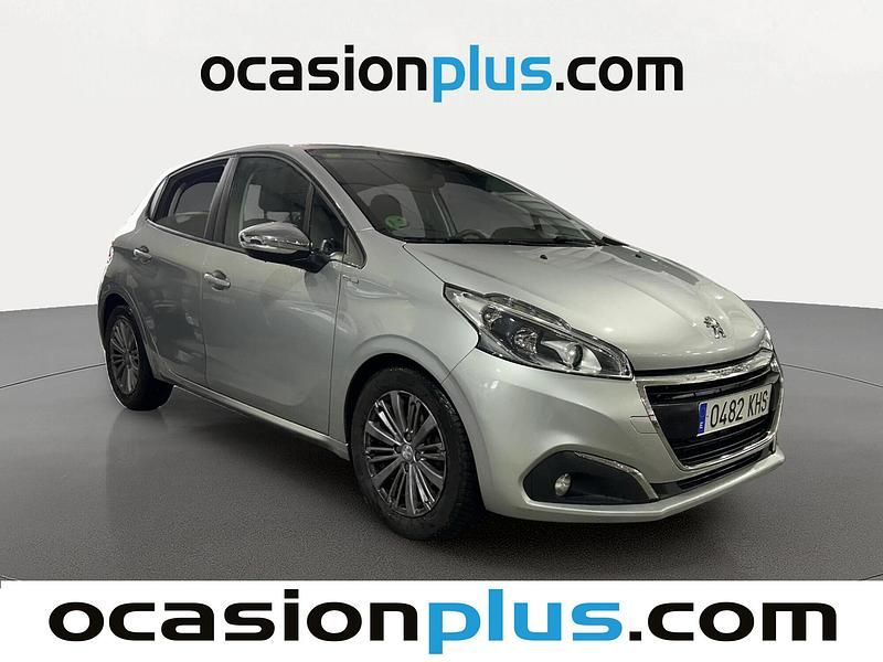 Usado Peugeot 208 Style 100 CV (73 kW) 2018 Gris Utilitario