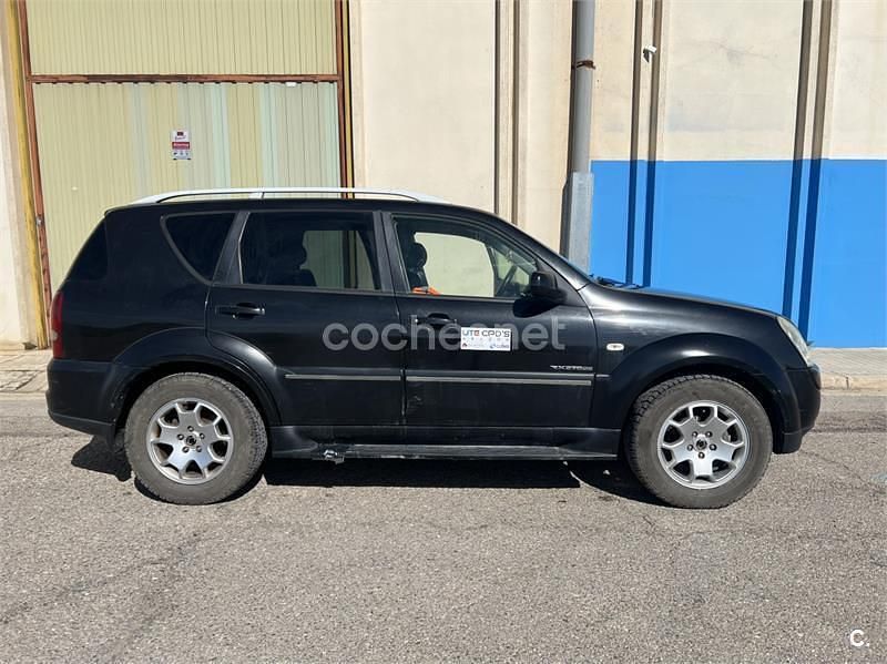 Usado Ssangyong (KGM) Rexton II Limited 186 CV (136 kW) 2007 Negro SUV