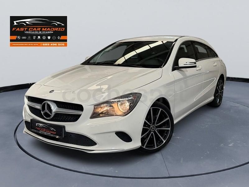 Usado Mercedes CLA200 Shooting Brake 136 CV (100 kW) 2017 Blanco Familiar