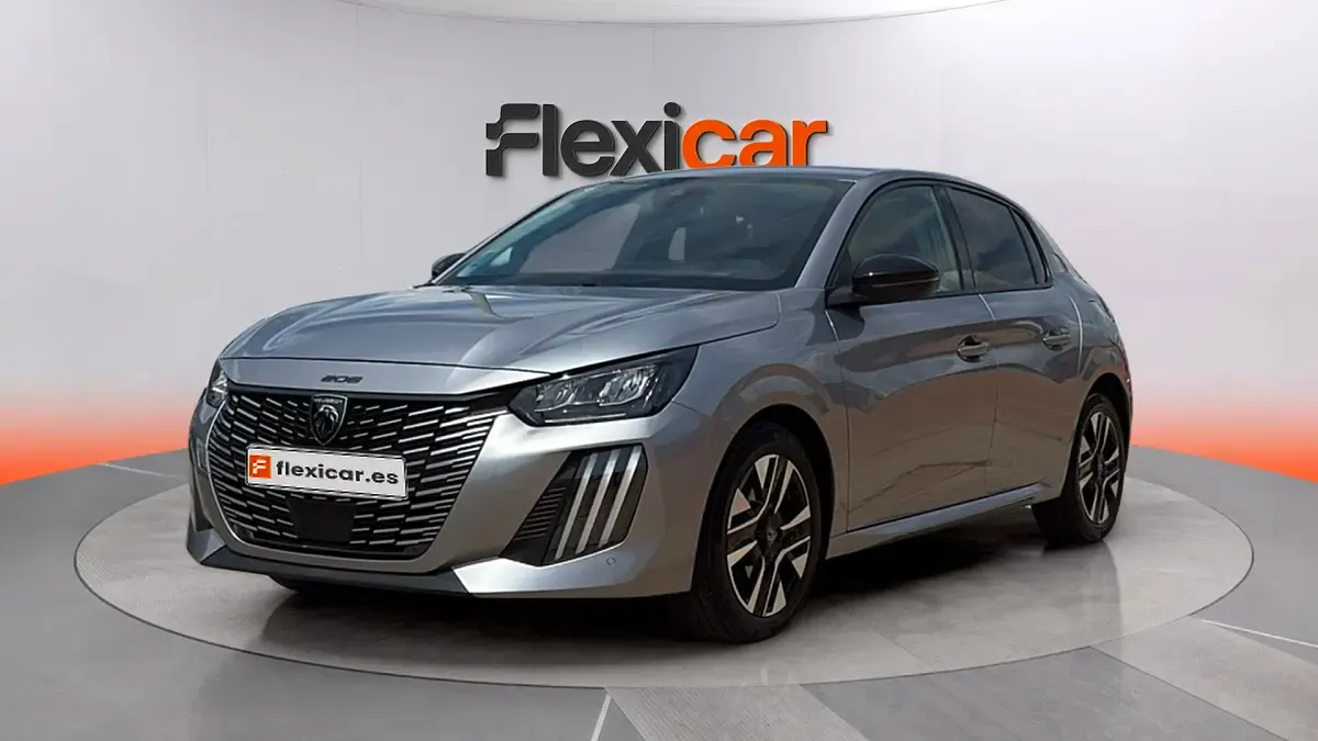 Usado Peugeot 208 Allure 101 CV (74 kW) 2025 Blanco Utilitario