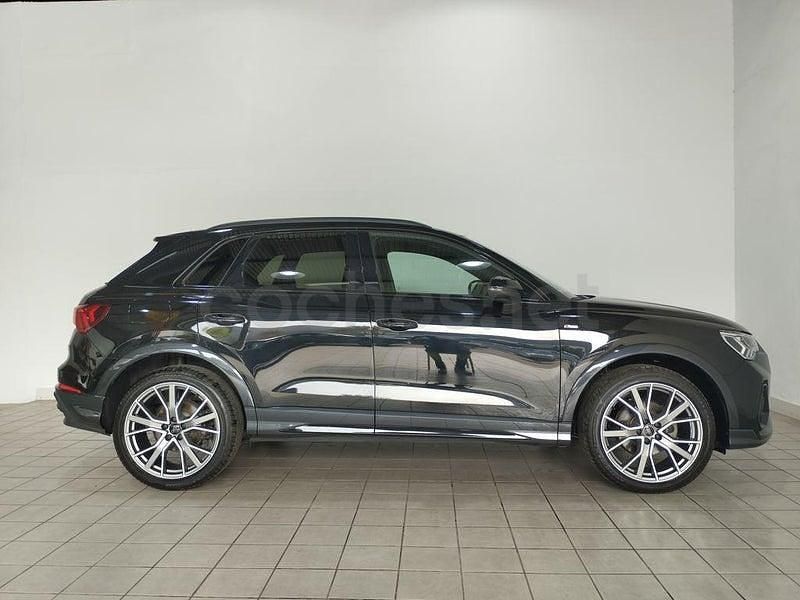 Usado Audi Q3 Ambiente 150 CV (110 kW) 2024 Negro SUV