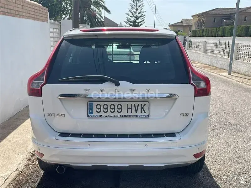 Usado Volvo XC60 Kinetic 136 CV (100 kW) 2014 Blanco SUV