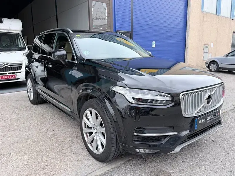 Usado Volvo XC90 Inscription 225 CV (165 kW) 2015 Negro SUV