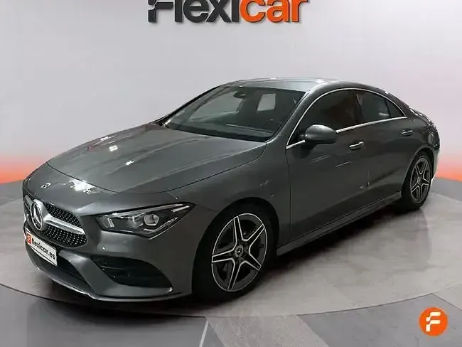 Usado Mercedes CLA180 136 CV (100 kW) 2023 Gris Berlina