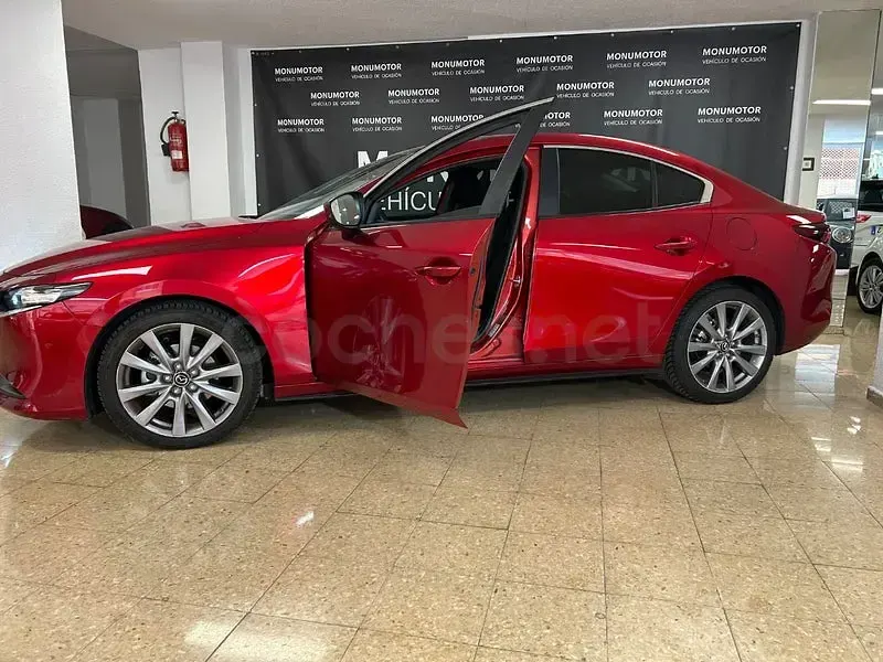Begagnad Mazda 3 122 HK (89 kW) 2021 Röd Sedan
