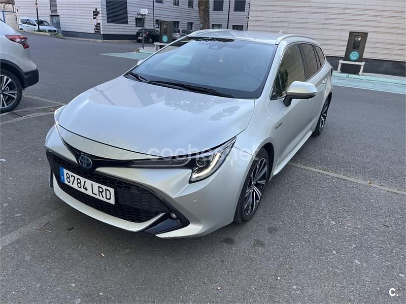 Usado Toyota Corolla Sport 122 CV (89 kW) 2021 Gris / plata Familiar