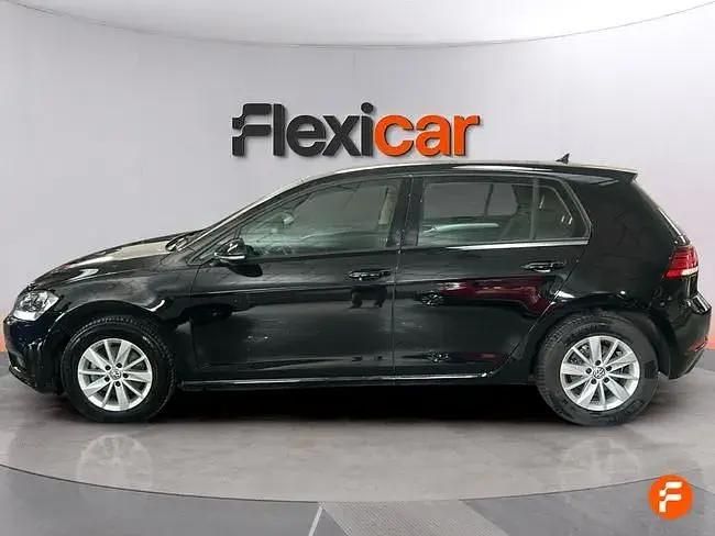 Usado VW Golf VII Advance 115 HP (84 kW) 2019 Preto