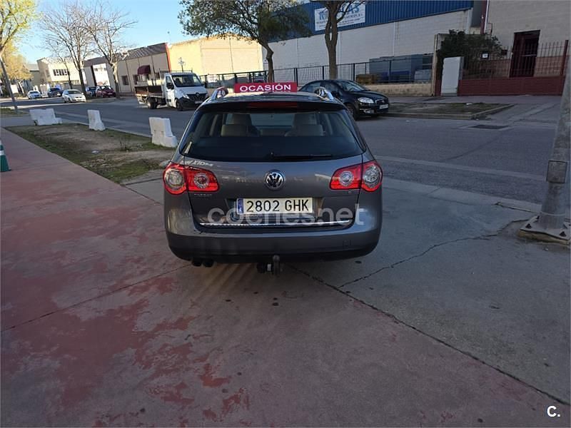 Usado VW Passat Highline 140 CV (102 kW) 2008 Beige Familiar