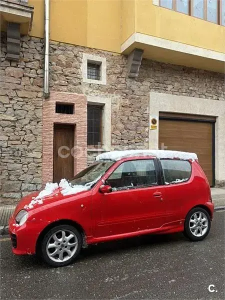 Usado Fiat Seicento 54 CV (39 kW) 1999 Rojo Utilitario