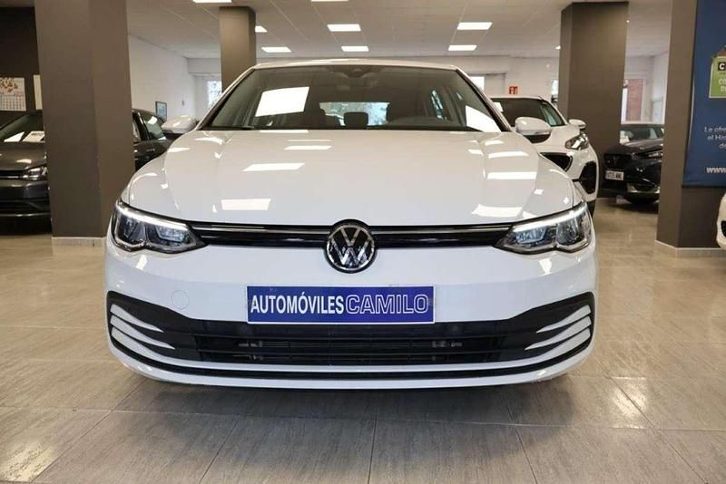 Usado VW Golf VIII Life 116 CV (85 kW) 2021 Blanco Utilitario