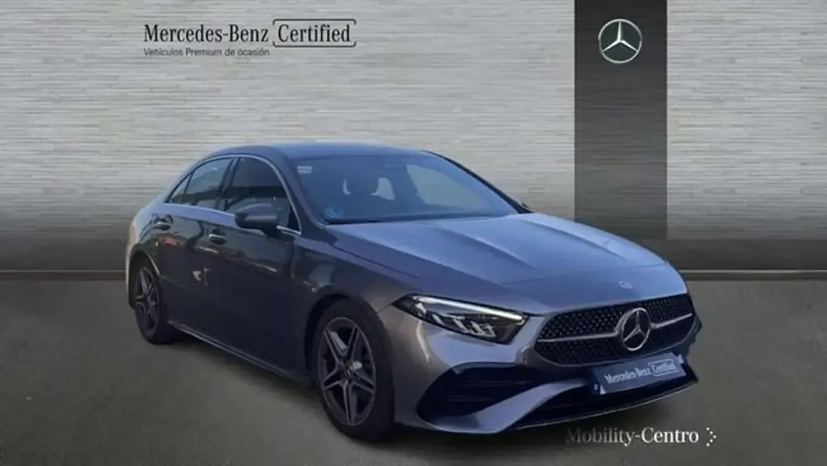 Usado Mercedes A200 163 CV (119 kW) 2023 Gris Berlina