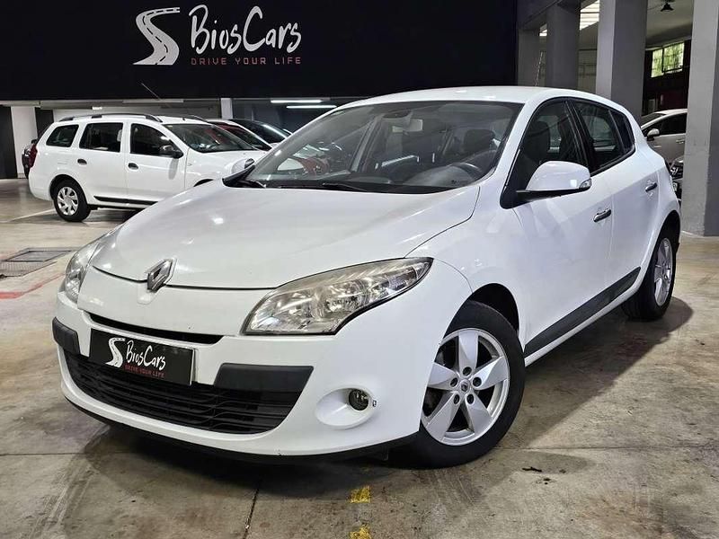 Blanco Usado 2009 Renault Mégane III Business Utilitario | 5699 € (Precio justo) - Imagen 1/4