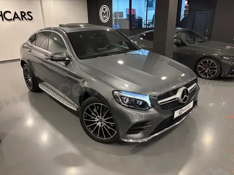 Usado Mercedes GLC250 204 CV (150 kW) 2018 Gris / plata SUV
