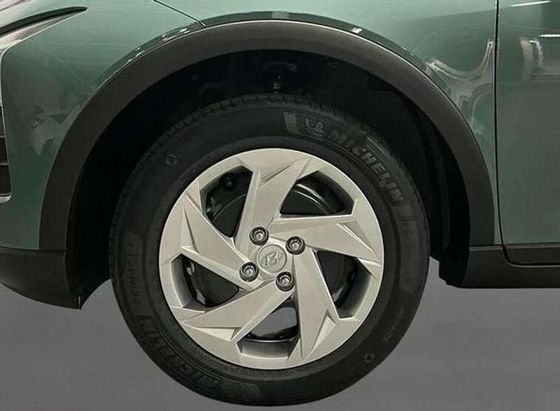 Usado Hyundai Bayon 101 CV (74 kW) 2024 Verde SUV