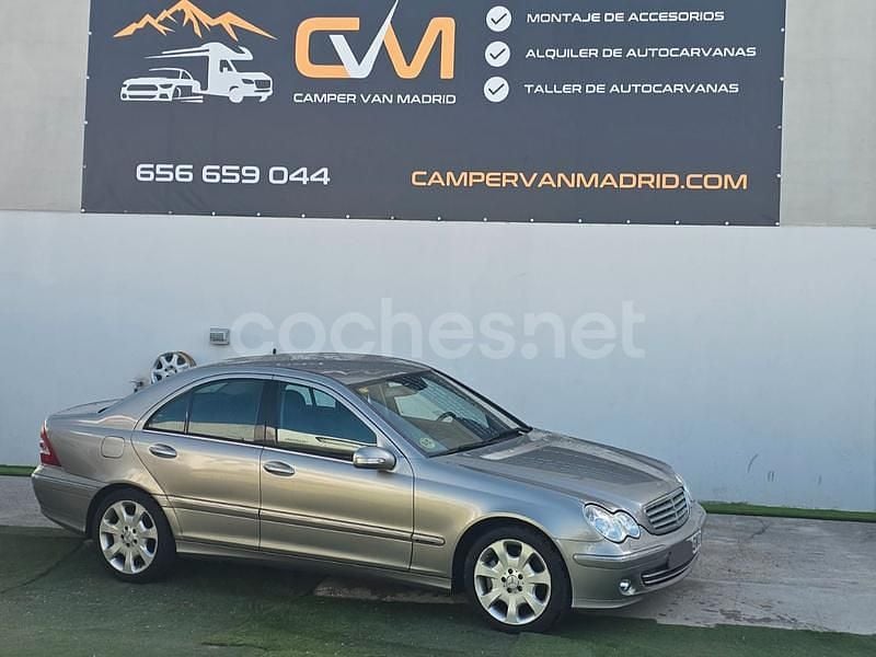Gris / plata Usado 2008 Mercedes C320 Avantgarde Berlina | 10.500 € (Precio justo) - Imagen 1/4