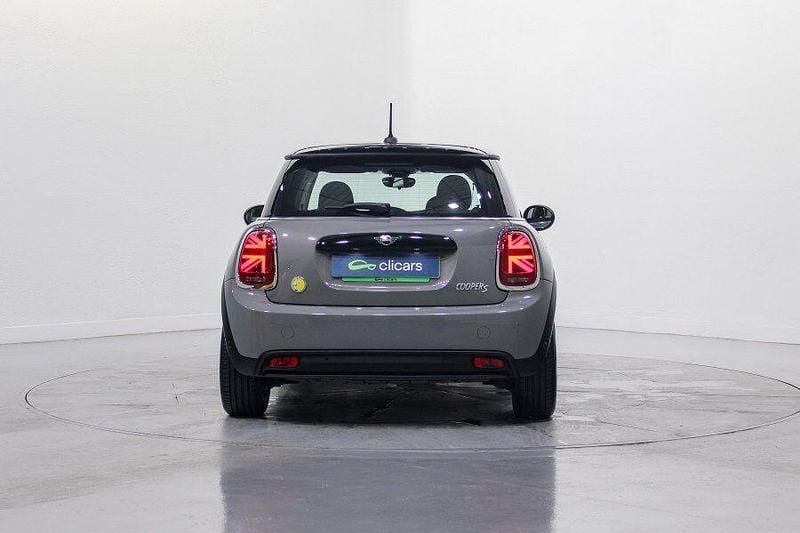 Usado Mini Cooper SE 135 kW (184 CV) 2021 Eléctrico Utilitario
