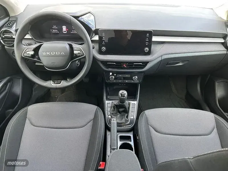 Nuevo Skoda Fabia Selection 95 CV (69 kW) 2025 Blanco Utilitario